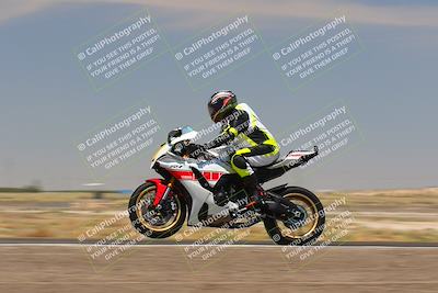 media/Jul-22-2022-TrackDaz (Fri) [[ca4971259a]]/Group B/130pm (Wheelie Bump)/